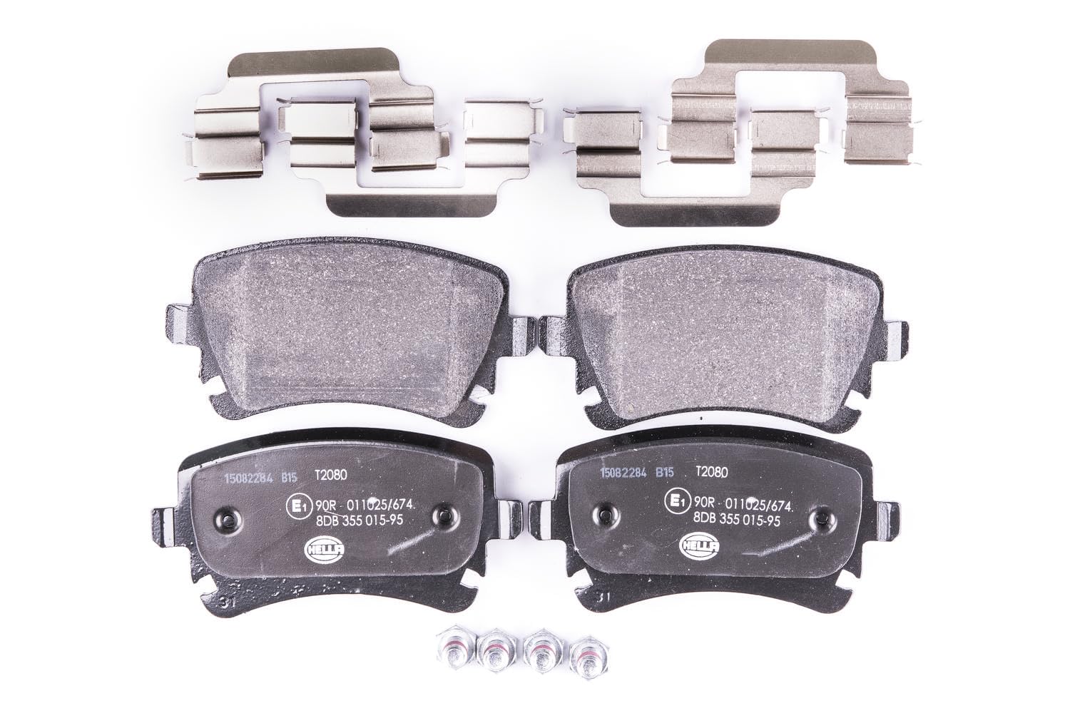 HELLA Bremsbeläge hinten - nicht für Verschleißwarnanzeiger vorbereitet - vier Bremsbeläge pro Set - T2080 - für u.a. AUDI / BENTLEY - 8DB 355 015-951 HELLA Bremsbeläge hinten - nicht für Verschleißwarnanzeiger vorbereitet - vier Bremsbeläge pro Set - T2080 - für u.a. AUDI / BENTLEY - 8DB 355 015-951 von Hella