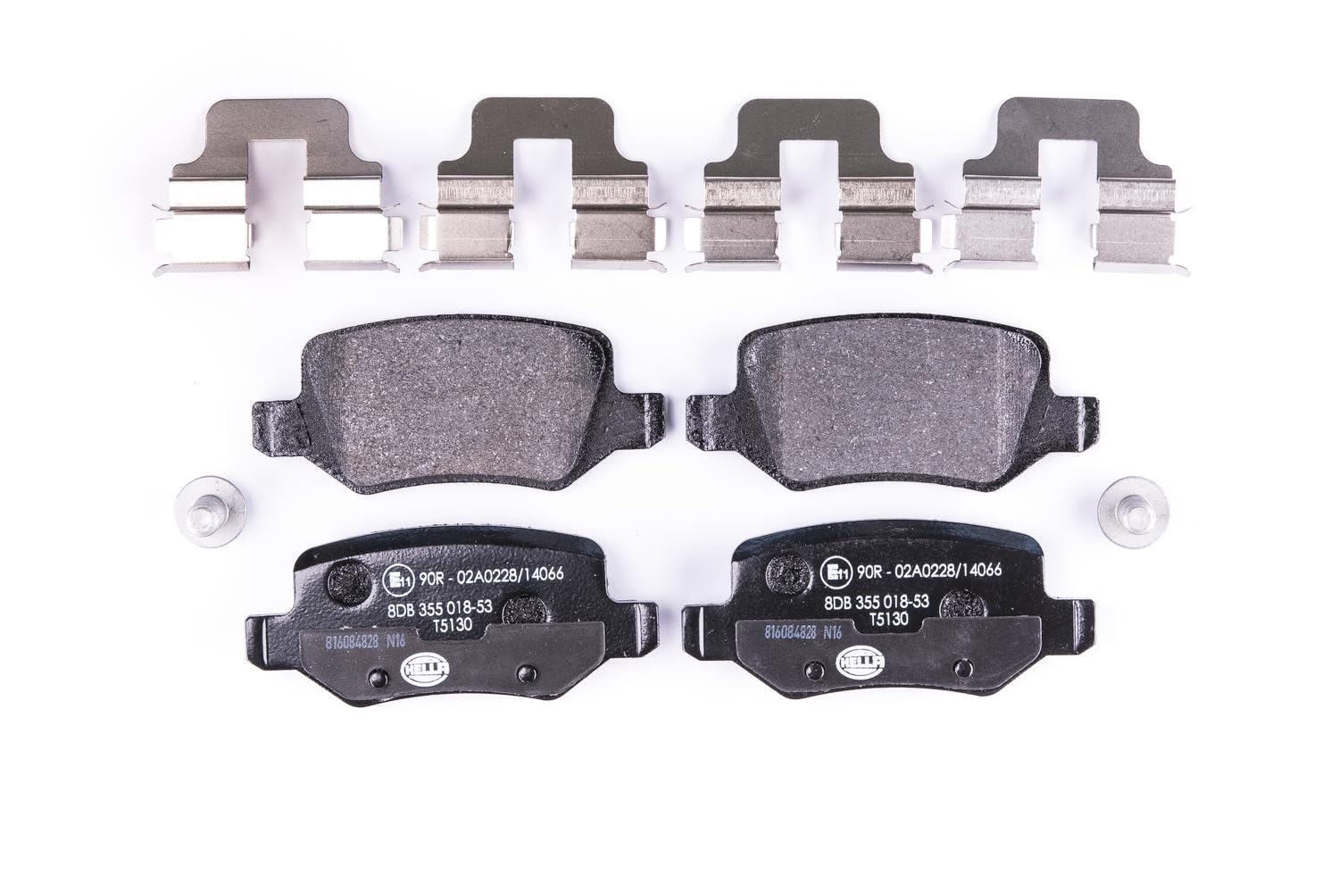 HELLA Bremsbeläge hinten - nicht für Verschleißwarnanzeiger vorbereitet - vier Bremsbeläge pro Set - T5130 - für u.a. MERCEDES-BENZ - 8DB 355 018-531 HELLA Bremsbeläge hinten - nicht für Verschleißwarnanzeiger vorbereitet - vier Bremsbeläge pro Set - T5130 - für u.a. MERCEDES-BENZ - 8DB 355 018-531 von Hella