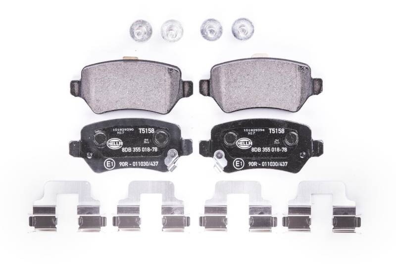 HELLA Bremsbeläge hinten - mit akustischer Verschleißwarnung - vier Bremsbeläge pro Set - T5158 - für u.a. CHEVROLET / HOLDEN / KIA / OPEL / SATURN - 8DB 355 018-781 von Hella