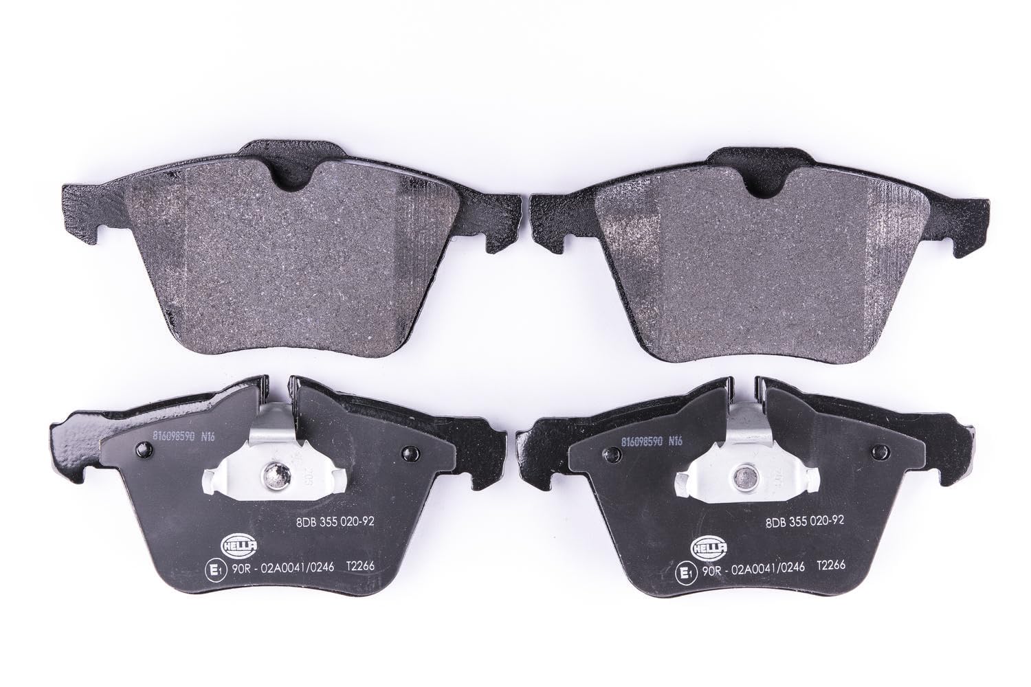 HELLA Bremsbeläge vorne - für Verschleißwarnanzeiger vorbereitet - vier Bremsbeläge pro Set - T2266 - für u.a. JAGUAR - 8DB 355 020-921 HELLA Bremsbeläge vorne - für Verschleißwarnanzeiger vorbereitet - vier Bremsbeläge pro Set - T2266 - für u.a. JAGUAR - 8DB 355 020-921 von Hella