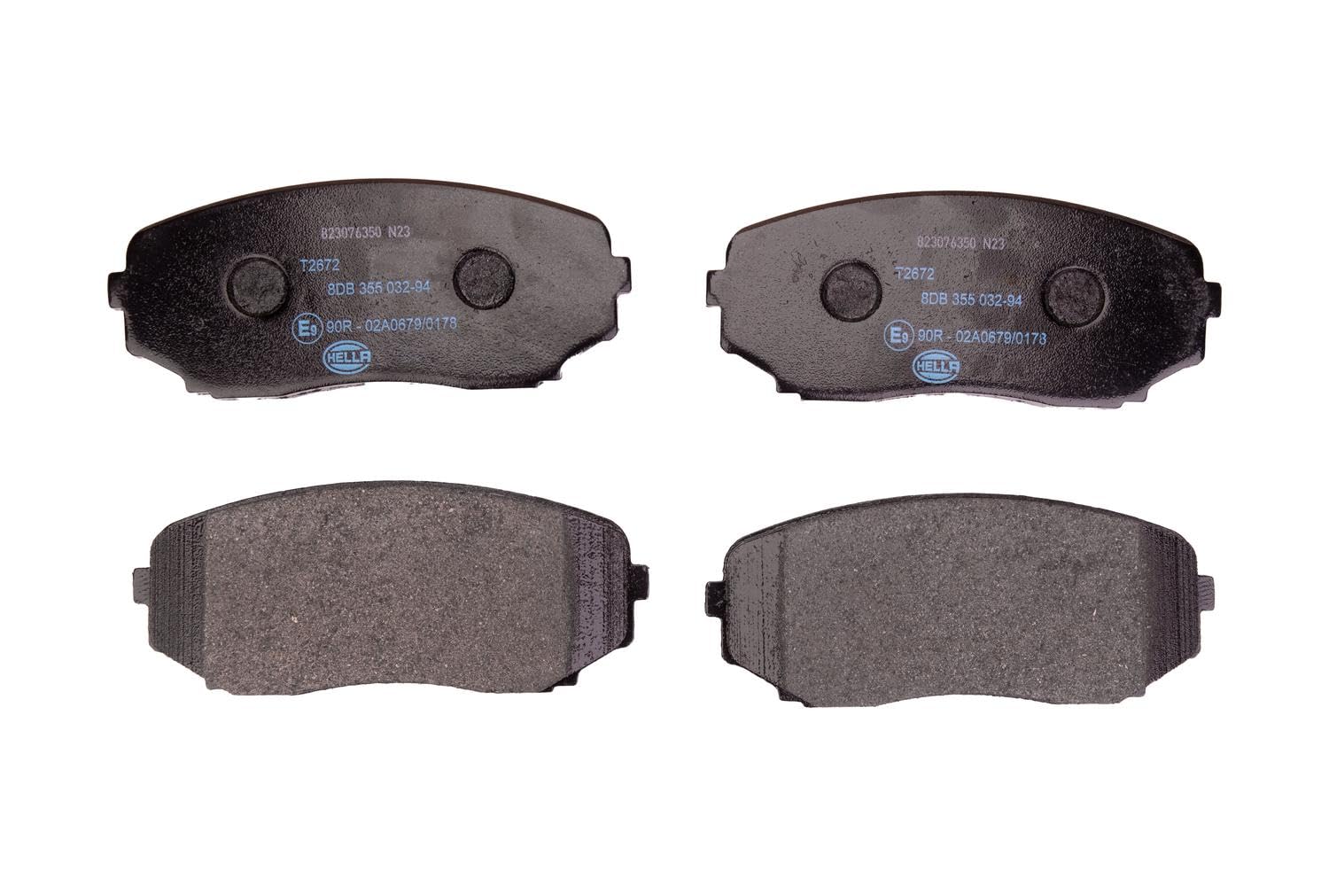 HELLA Bremsbeläge vorne - mit akustischer Verschleißwarnung - vier Bremsbeläge pro Set - T2672 - für u.a. MITSUBISHI - 8DB 355 032-941 von Hella