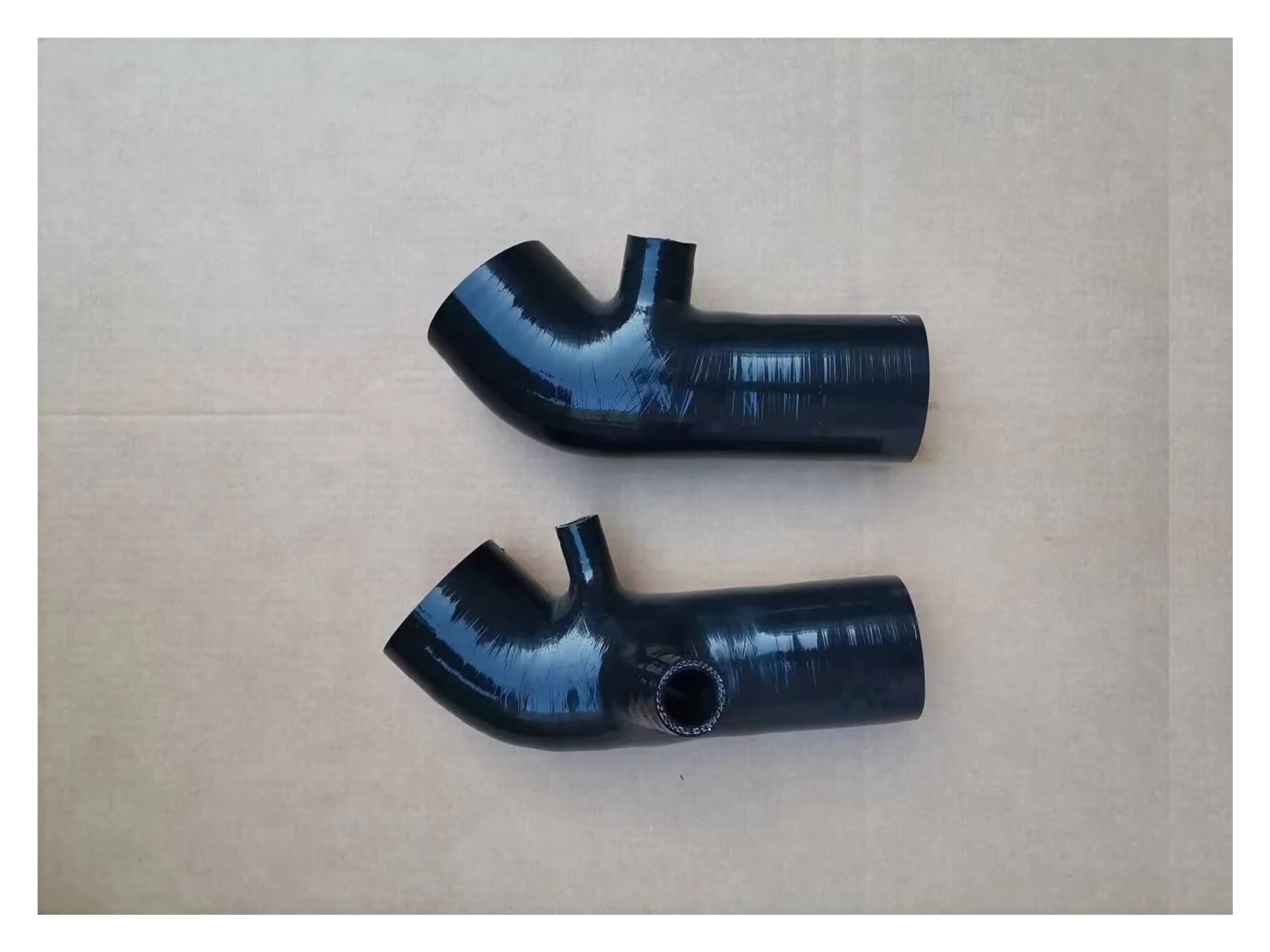 Lufteinlass Schlauch Für Infiniti M35 M45 VQ35HR 6Cyl 3.5L 2009 2010 AT Air Intake Schlauch Kanal Rohr 16576-EJ70B 16576-EJ70A 16576EJ70B 16576EJ70A Auto Ansaugrohr Lufteinlass Schlauch Für Infiniti M35 M45 VQ35HR 6Cyl 3.5L 2009 2010 AT Air Intake Schlauch Kanal Rohr 16576-EJ70B 16576-EJ70A 16576EJ70B 16576EJ70A Auto Ansaugrohr von Hgkqbomb