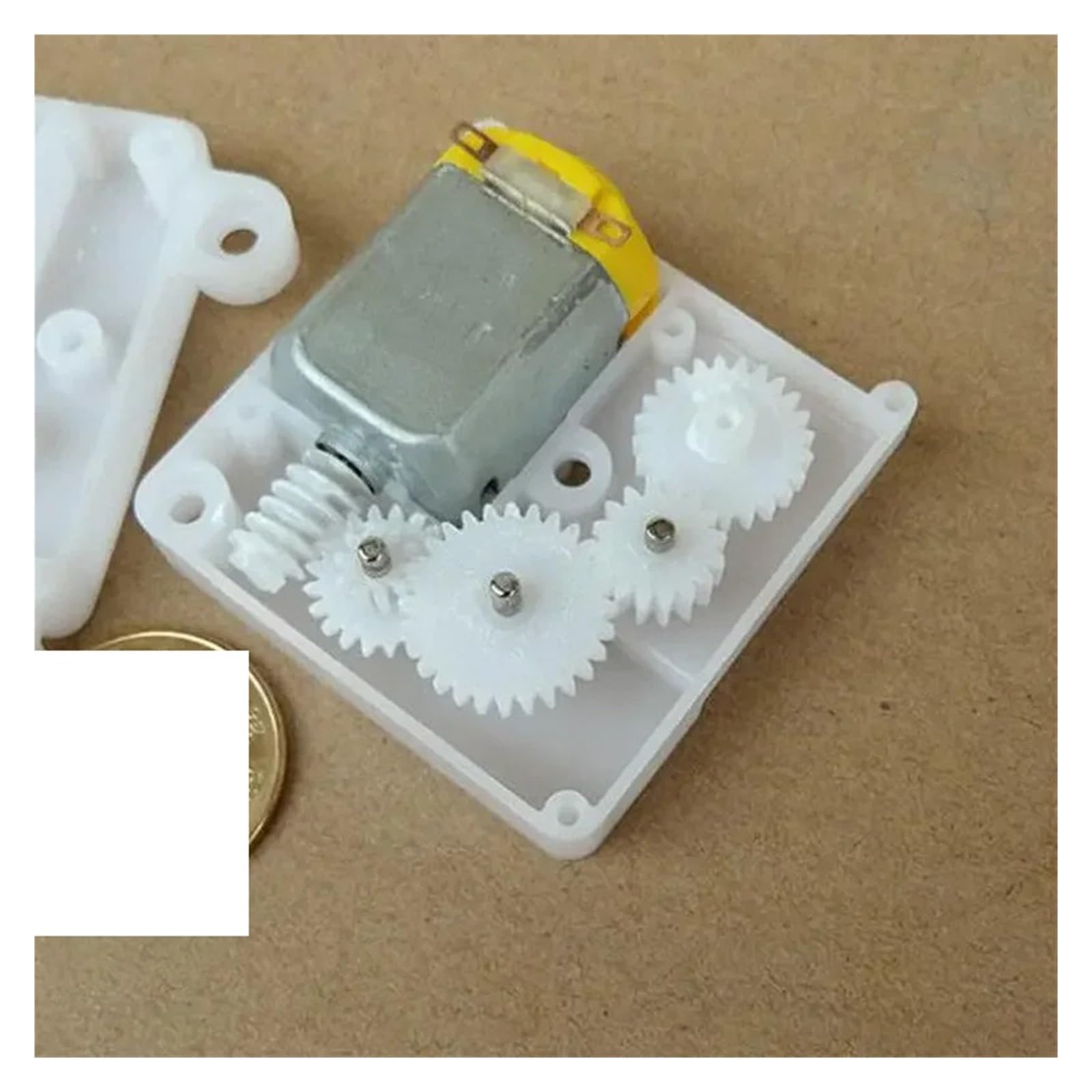 Worm Gearbox Gear electronic starter DC 3V-5V 250RPM Slow Speed Swing Arm Gearbox DIY Toy Accessories Model IDGTTLDF Worm Gearbox Gear electronic starter DC 3V-5V 250RPM Slow Speed Swing Arm Gearbox DIY Toy Accessories Model IDGTTLDF von IDGTTLDF