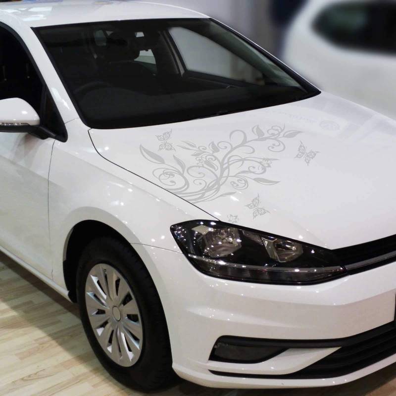 INDIGOS UG Auto Aufkleber Blumenranke + 3 Schmetterlinge 92cm x 60cm Graphit metallic - Heckscheibe - Autoaufkleber selbstklebend - UV- & waschanlagen beständig - Tuning - Spoiler - Sticker von INDIGOS UG
