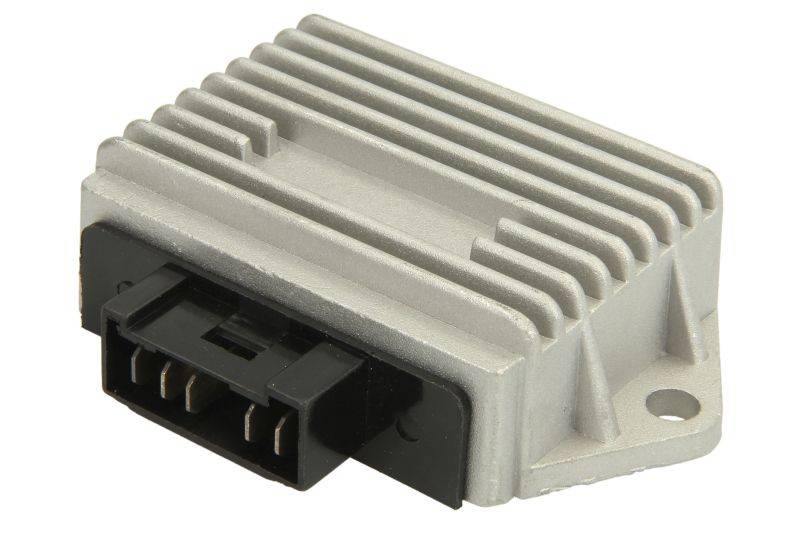 INPARTS Lichtmaschinenregler IP000217 Regler Lichtmaschine,Generatorregler von INPARTS