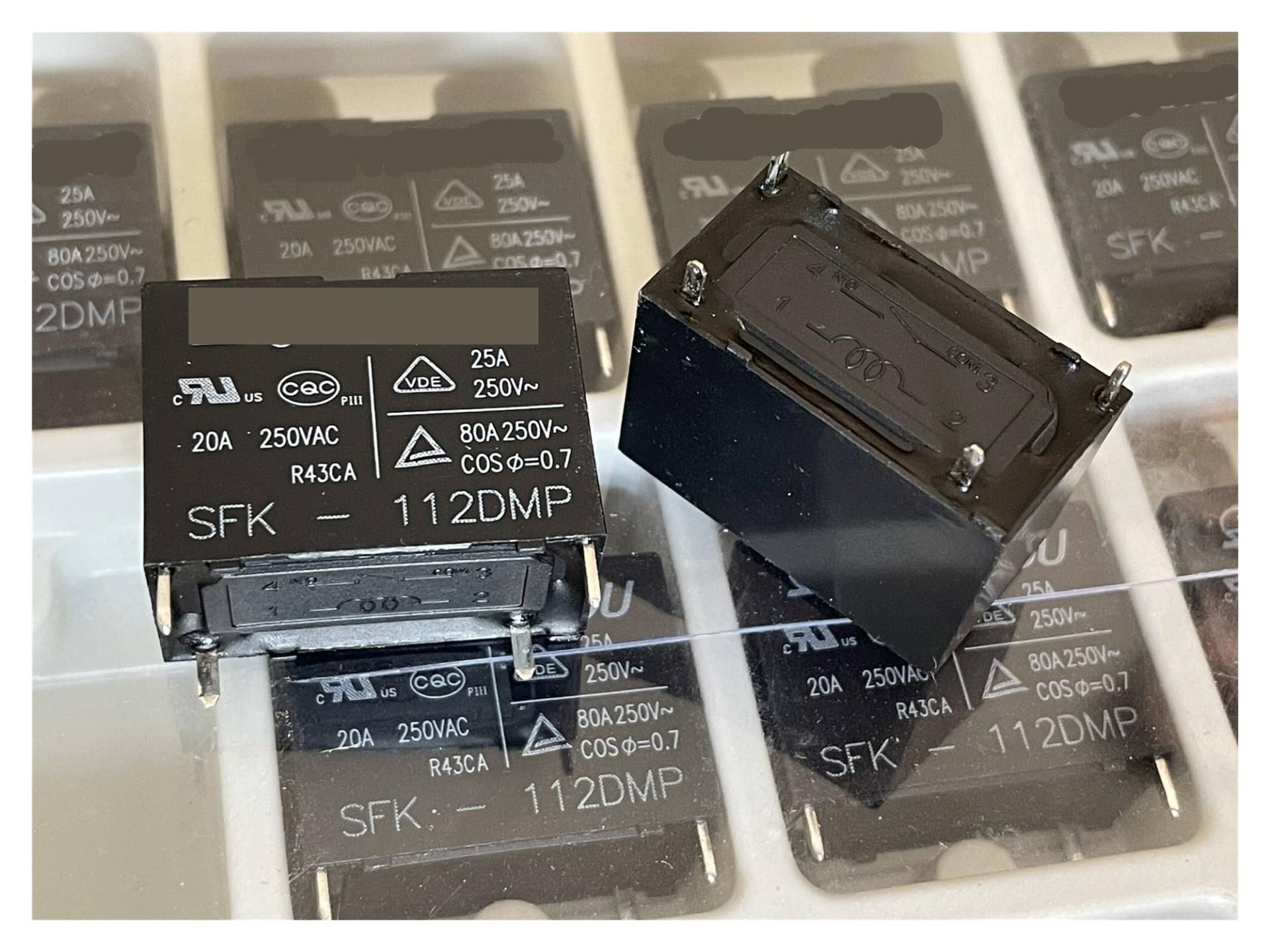 SFK-112DMP 12VDC Relay 4Pins IPWWUTTH SFK-112DMP 12VDC Relay 4Pins IPWWUTTH von IPWWUTTH