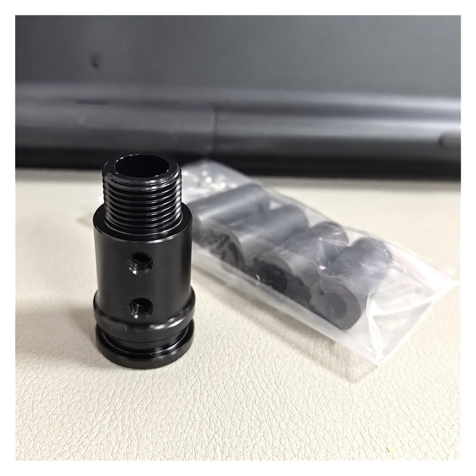 Schaltknauf Aluminium M18x1.5 Schaltknaufadapter Auto-Schalthebel-Ersatzkits Schalthebelanschluss für die meisten Fahrzeug-LKW Auto Schaltknauf(M18 Black) von IUKMR