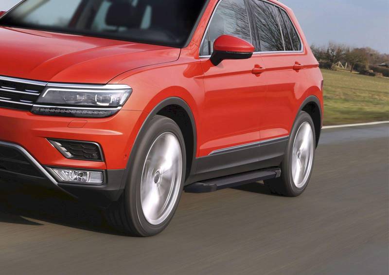 J&J AUTOMOTIVE | Basic Black Rival Trittbretter, Einstiegsleisten mit Abe von J&J AUTOMOTIVE