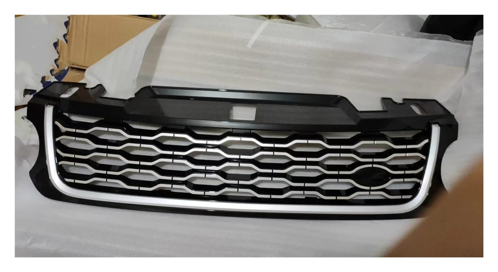Auto Front Gitter Auto Front Upper Grill LR062238 Für Land Für Rover Für Range Sport SVR 2015 2016 2017 Für L494 Glanz Schwarz Racing Grille Kapuze Kühlergrill(Black Silver) von JHMHCOQ