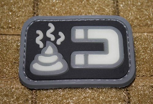 Jackets To Go - ShitMagnet Patch, gid (glow in the dark) von Jackets To Go