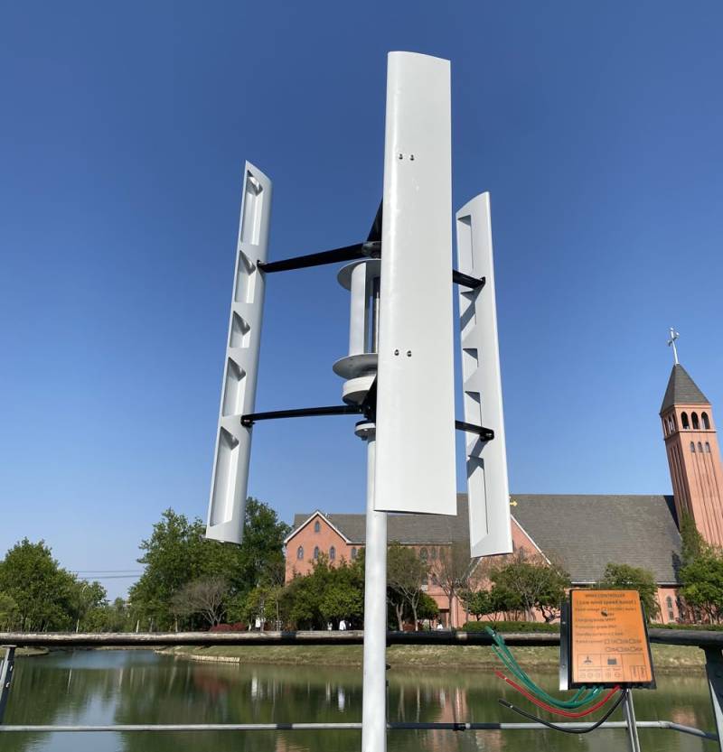 KX-ENERGIE Vertikale Windgenerator 800W VAWT Windkraftanlagen Savonius Windmühle 12V 24V 48V Geräuscharmer Windräder Magnetschweben Permanent Maglev Windturbinen mit MPPT Laderegler von KX-ENERGIE