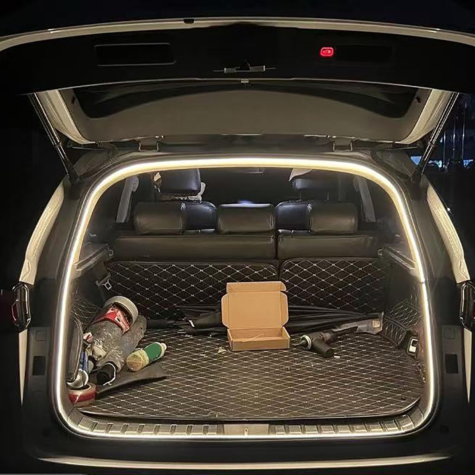 Dynamic Flowing Car Trunk Light Strip, Auto-Kofferraum Lichtstreifen, Automatischer Sensor Tail Box Light Strip, Streifen Licht für Auto Kofferraum Innenbeleuchtung Dekoration (Warmweiß) von Kashyke