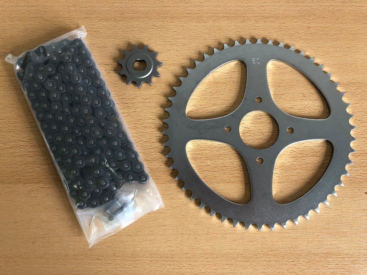 3tlg. SET Import Kettenrad 50 / 11er Ritzel + Kette Hercules Prima 2, 3, 4 un... 3tlg. SET Import Kettenrad 50 / 11er Ritzel + Kette Hercules Prima 2, 3, 4 un... von Keine Angabe