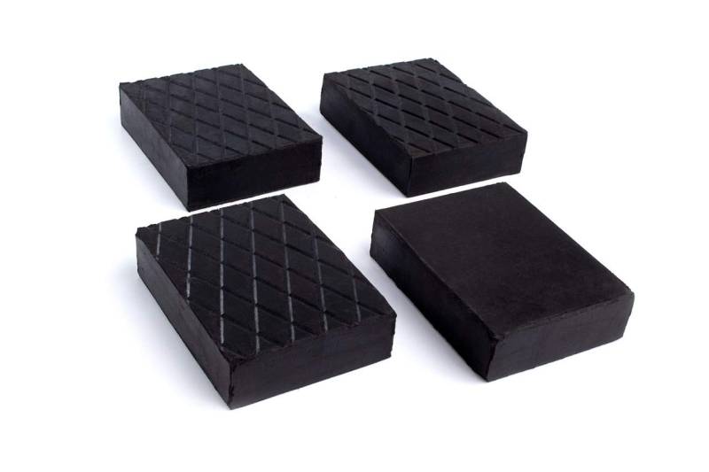 Kora Satz 4 Stück Gummiblöcke 120x80x60mm, schwarz von KORA Organics
