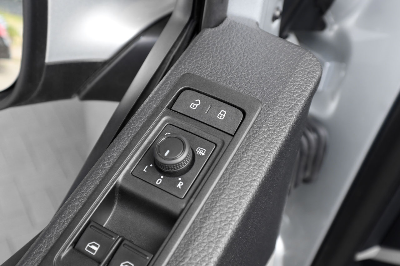 Komplettset Zentralverriegelung Safe Lock ZV-Taster Fahrertür für VW T5 Komplettset Zentralverriegelung Safe Lock ZV-Taster Fahrertür für VW T5 von KUFATEC GmbH & Co. KG