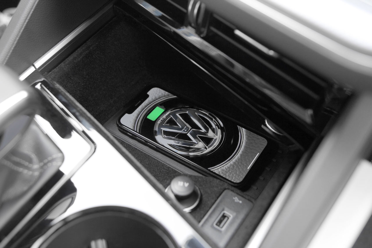 Komplettset phone box für VW Touareg CR Komplettset phone box für VW Touareg CR von KUFATEC GmbH & Co. KG