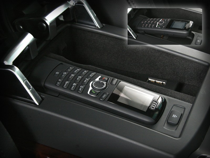 Nachrüst-Set SAP Bedienhörer Farbdisplay für Audi A5 8T Nachrüst-Set SAP Bedienhörer Farbdisplay für Audi A5 8T von KUFATEC GmbH & Co. KG