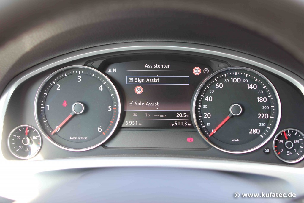 Verkehrszeichenerkennung VZE für VW Touareg 7P Verkehrszeichenerkennung VZE für VW Touareg 7P von KUFATEC GmbH & Co. KG