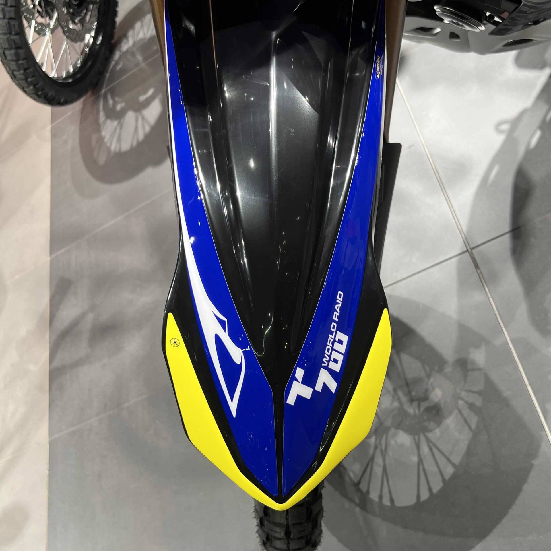 labelbike - 3D Gelharz Aufkleber Hoher Kotflügelschutz Motorräder kompatibel mit Yamaha Tenere 700 World Raid Icon Blue ab 2022 von LABELBIKE