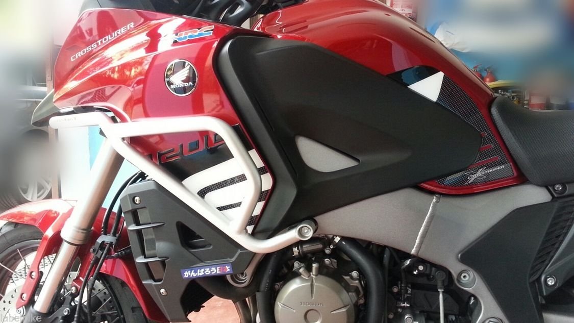 labelbike - 3D-Klebekit Seitenschutz für Motorrad kompatibel mit Honda CROSSSOURER 1200 von LABELBIKE