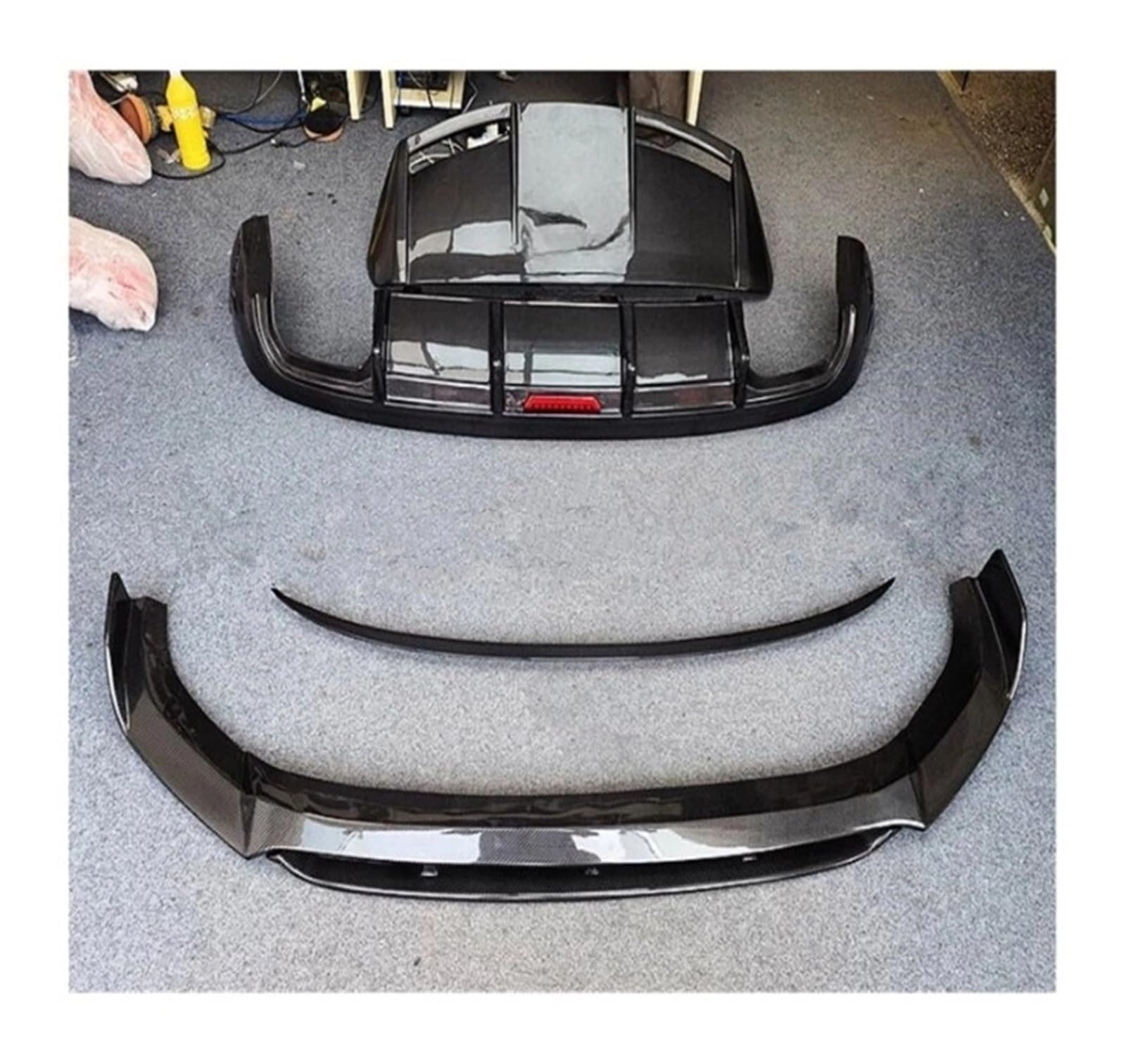 LDFREBCX Real Carbon Fiber Front Lip Stoßstange & Stamm Spoiler & Hinten Diffusor Abdeckung Kompatibel for Q5 2020-2022(All Set) von LDFREBCX