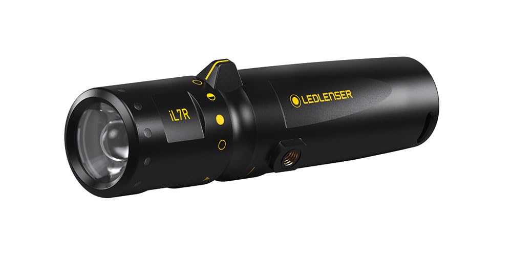 Ledlenser iL7R LED Taschenlampe, explosionsgeschützt, wiederaufladbar, fokussierbar, 360 Lumen, 170 Meter Leuchtweite, 40 Stunden Laufzeit, inkl. Charging Station, Gürtelclip und Power Adapter, 1 Stk. Ledlenser iL7R LED Taschenlampe, explosionsgeschützt, wiederaufladbar, fokussierbar, 360 Lumen, 170 Meter Leuchtweite, 40 Stunden Laufzeit, inkl. Charging Station, Gürtelclip und Power Adapter, 1 Stk. von Ledlenser