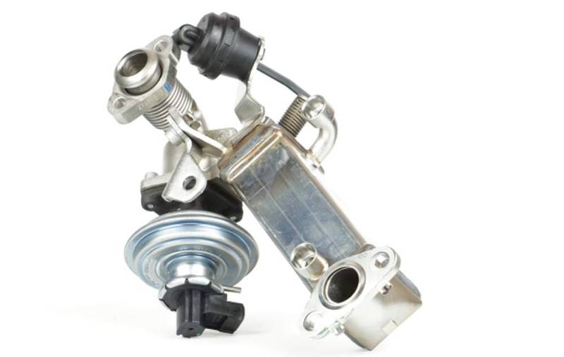 MAHLE CE 12 000P Kühler Abgasrückführung mit AGR-Ventil u.a. passend für BMW X3 (E83) von MAHLE
