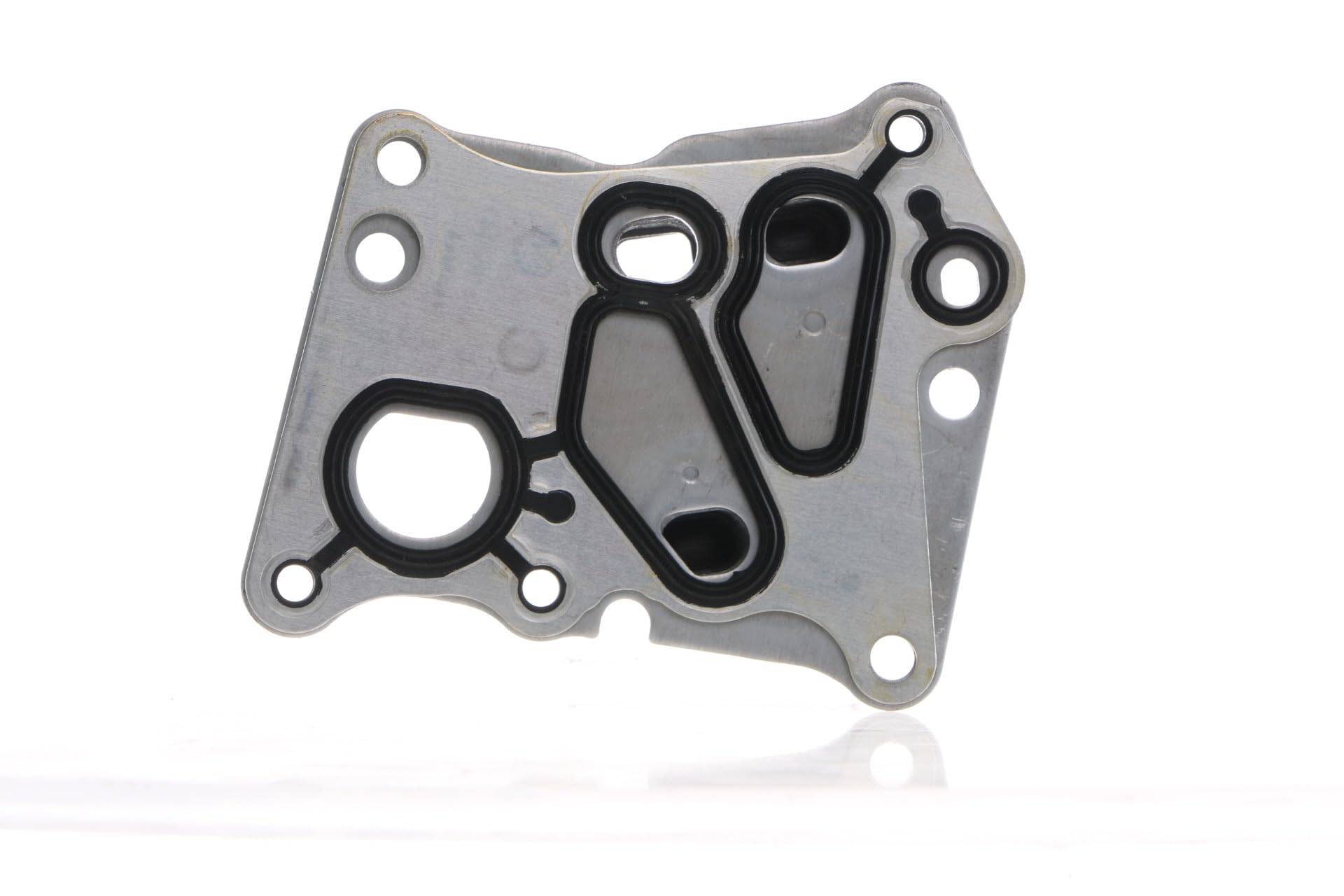 MAHLE CLC 153 000S Ölkühler Motoröl u.a. passend für MERCEDES C-KLASSE T-Model (S204) MAHLE CLC 153 000S Ölkühler Motoröl u.a. passend für MERCEDES C-KLASSE T-Model (S204) von MAHLE