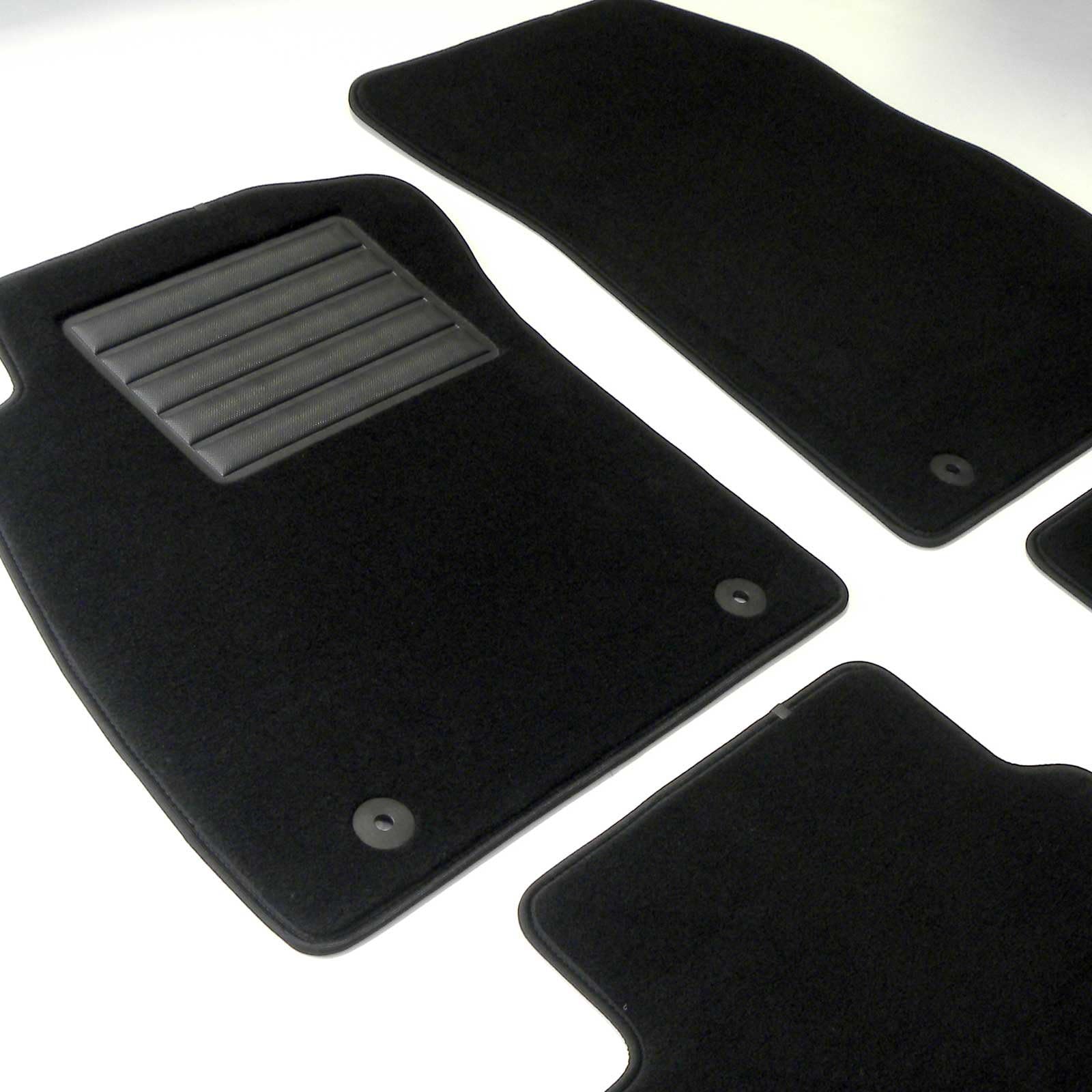 MDM Automatten für Ford Fiesta IV 1994>2001 Passform aus Velours Personalisiert, Absatzschoner verstärkte Fersenauflage, cod. Plus de1023 MDM Automatten für Ford Fiesta IV 1994>2001 Passform aus Velours Personalisiert, Absatzschoner verstärkte Fersenauflage, cod. Plus de1023 von MTM