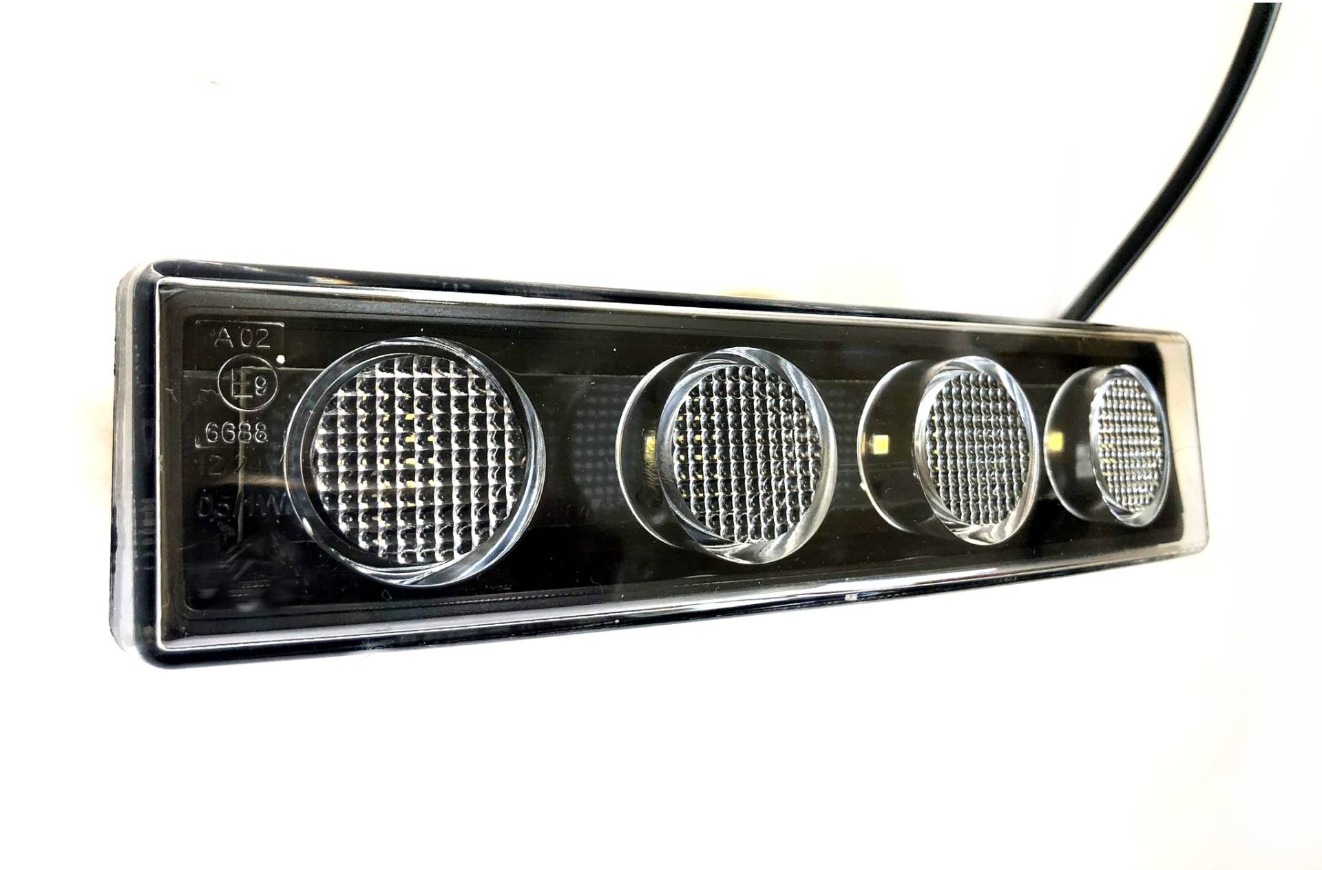 MelTruck® LED Positionsleuchte Umrissleuchte für SCANIA 4 LED 12/24V LKW PKW Anhänger E9 von MelTruck
