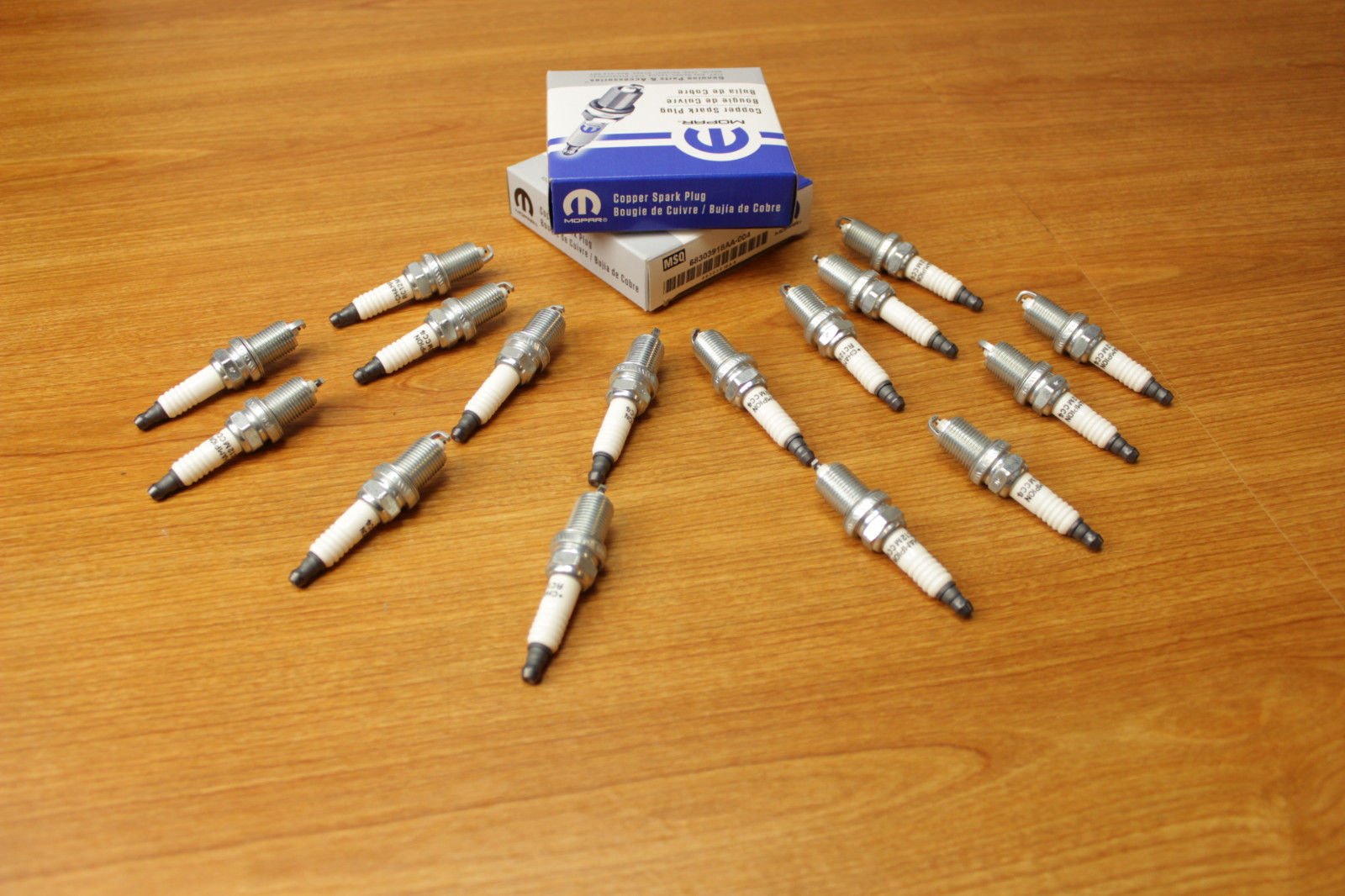 16x ORIGINAL MOPAR Zündkerze Dodge CHARGER RAM 1500 5.7 HEMI 68303913AA 16x ORIGINAL MOPAR Zündkerze Dodge CHARGER RAM 1500 5.7 HEMI 68303913AA von Mopar