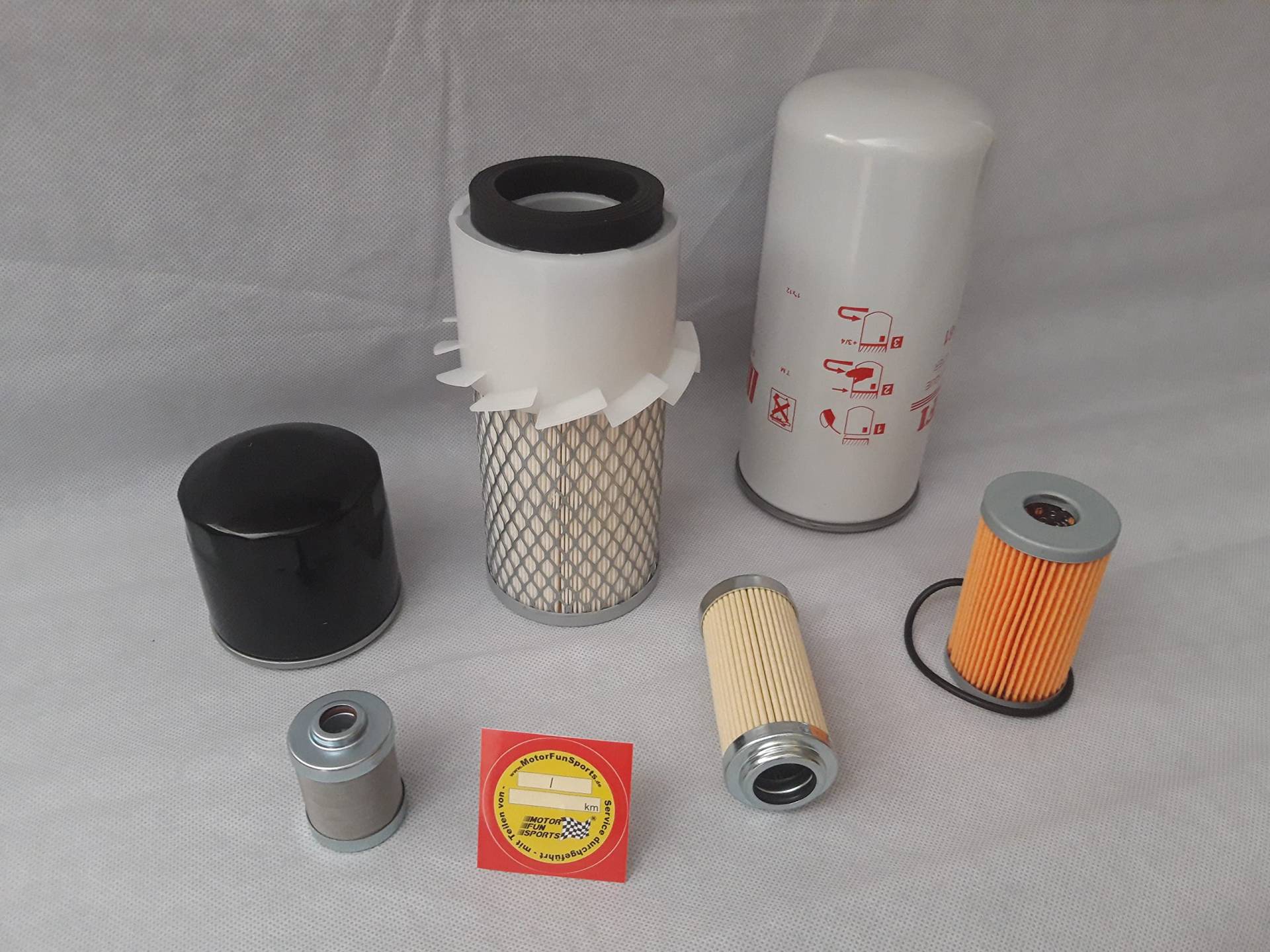 Filter - Set (groß) kompatibel mit Komatsu PC 05-7 mit Motor 3D72F2GA Ölfilter, Luftfilter, Kraftstofffilter, Hydraulikfilter von Motor Fun Sports