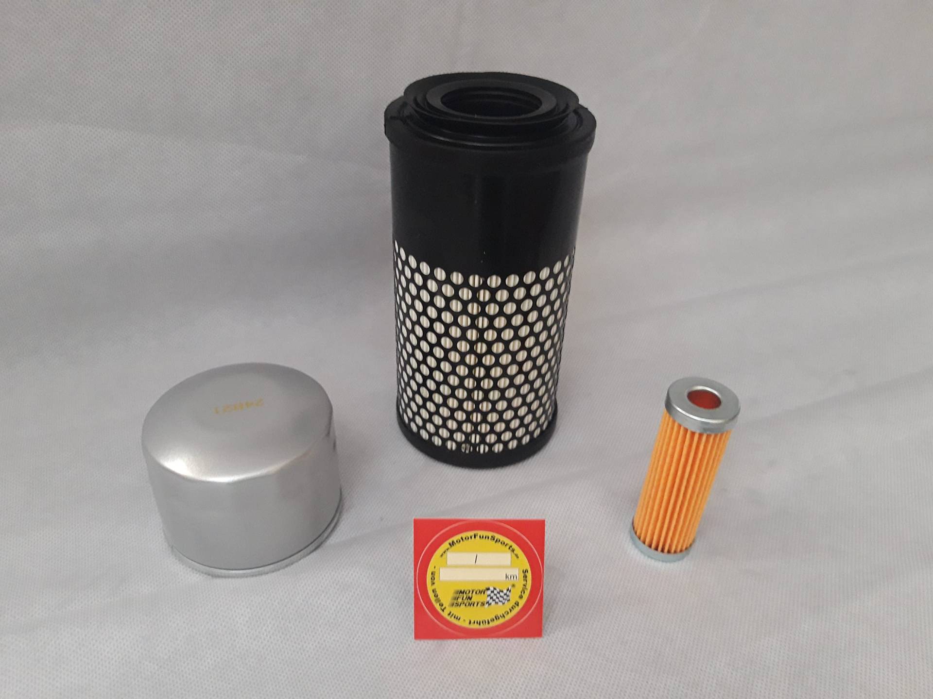 Filter - Set (klein) kompatibel mit Kubota K 008 Alpha Ölfilter, Luftfilter, Kraftstofffilter von Motor Fun Sports