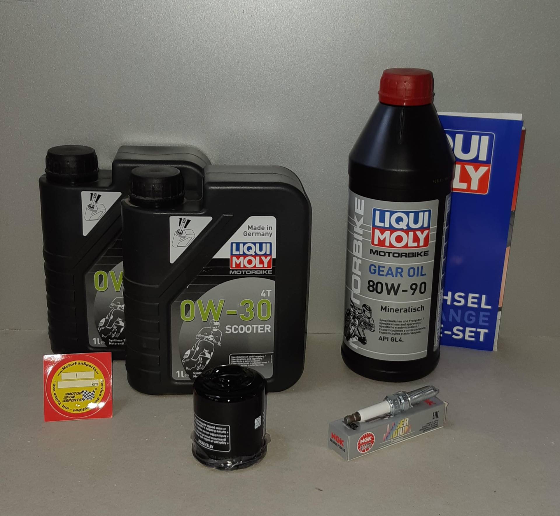 Wartungs Set passend für Aprilia SR 125 GT/Sport Öl Ölfilter Zündkerze Service Inspektion Wartungs Set passend für Aprilia SR 125 GT/Sport Öl Ölfilter Zündkerze Service Inspektion von Motor Fun Sports