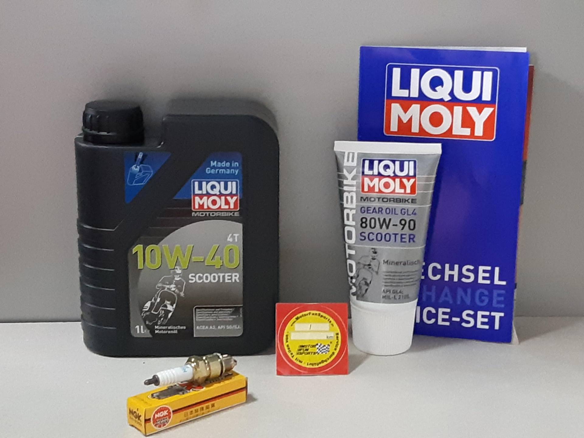 Wartungs Set kompatibel zu Zündapp Bella R 125 - Service Inspektion Zündkerze Öl Kettenpflege Wartungs Set kompatibel zu Zündapp Bella R 125 - Service Inspektion Zündkerze Öl Kettenpflege von Motor Fun Sports
