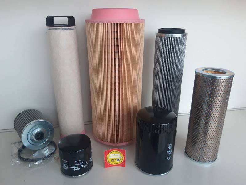 Filter - Set (groß) kompatibel mit Schaeff HML 31 Ölfilter, Luftfilter, Kraftstofffilter, Hydraulikfilter von MotorFunSports