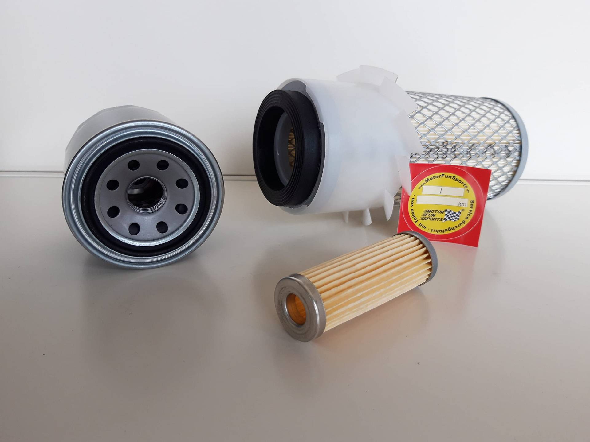 Filter - Set passend für Kubota B 6200 HST Ölfilter, Luftfilter, Kraftstofffilter Filter - Set passend für Kubota B 6200 HST Ölfilter, Luftfilter, Kraftstofffilter von MotorFunSports