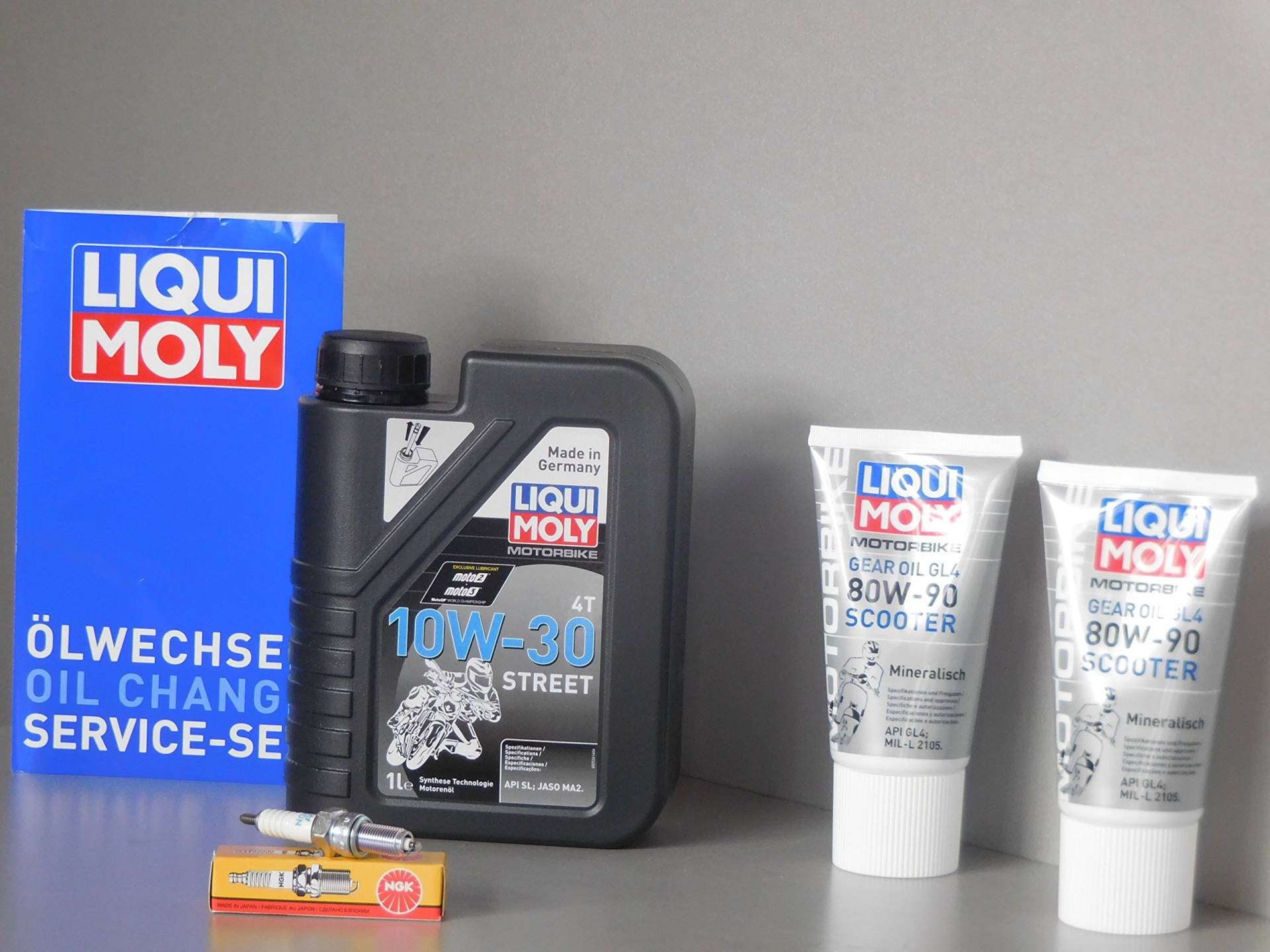 MotorFunSports Wartungs Set passend für Honda NSC 110 Vision 110 Öl Zündkerze Service Inspektion Ölwechsel MotorFunSports Wartungs Set passend für Honda NSC 110 Vision 110 Öl Zündkerze Service Inspektion Ölwechsel von MotorFunSports