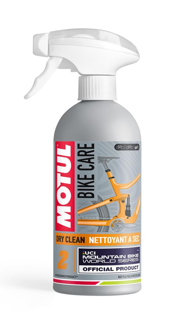 Motul Wasserfreier Reiniger für Offroad-Fahrräder, Trockenreinigung, Für alle Oberflächen inkl. Kohlefaser, Schnell trocknend, Ohne Lösungsmittel, Silikon, VOC, Bike Care Dry Clean Off Road, 500 ml Motul Wasserfreier Reiniger für Offroad-Fahrräder, Trockenreinigung, Für alle Oberflächen inkl. Kohlefaser, Schnell trocknend, Ohne Lösungsmittel, Silikon, VOC, Bike Care Dry Clean Off Road, 500 ml von Motul