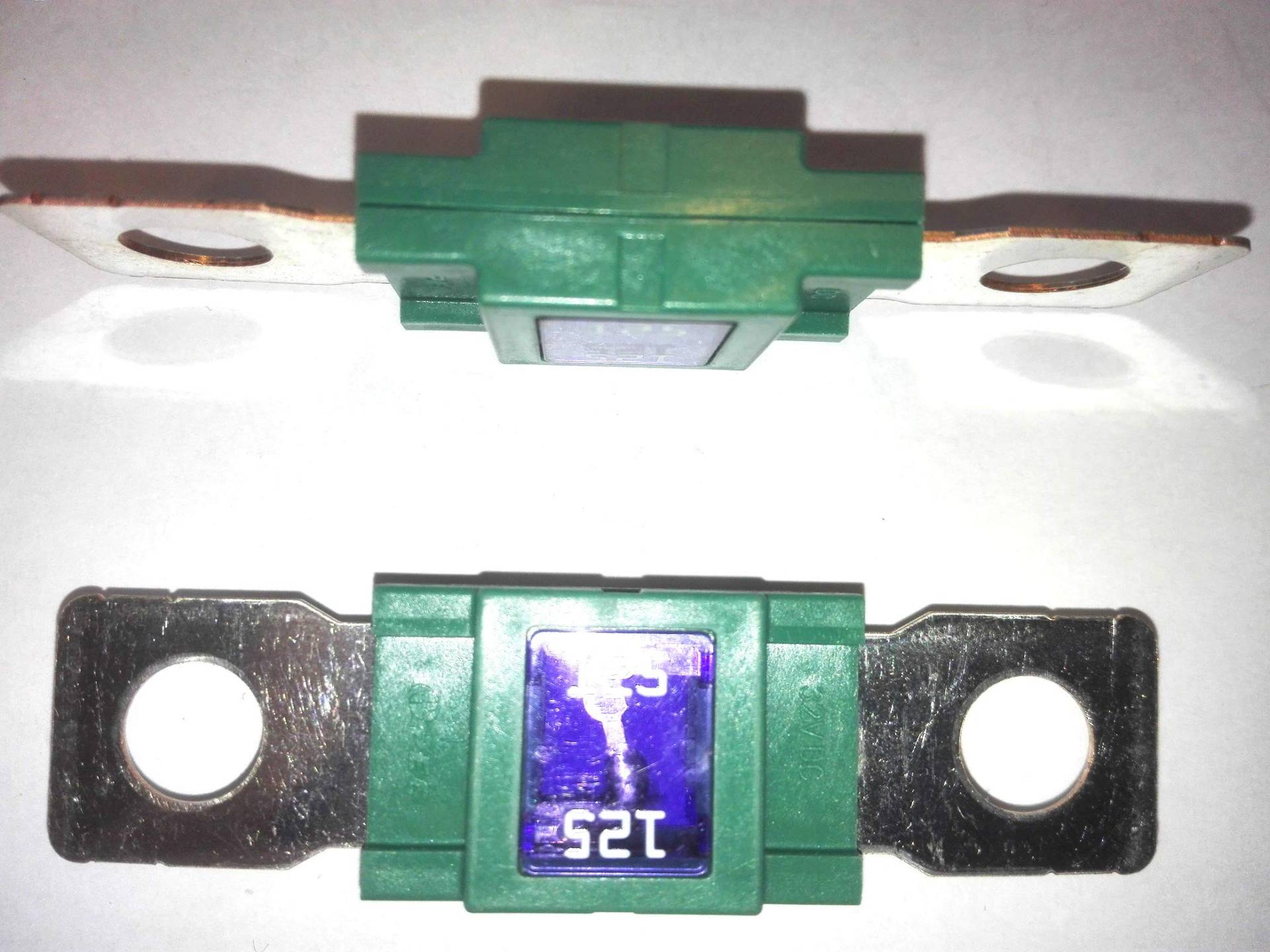2x Flachstecksicherung Mega-Sicherung 125A / 32V / grün 2x Flachstecksicherung Mega-Sicherung 125A / 32V / grün von Nrv-Outdoorbedarf
