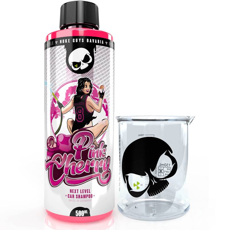 Nuke Guys Pink Cherry Autoshampoo, 500ml Konzentrat mit Griffin Messbecher 50ml skaliert - hochschäumend, mit einzigartiger Gleiteigenschaft - nahhaltiges Shampoo entfernt Verschmutzungen lackschonend von Nuke Guys