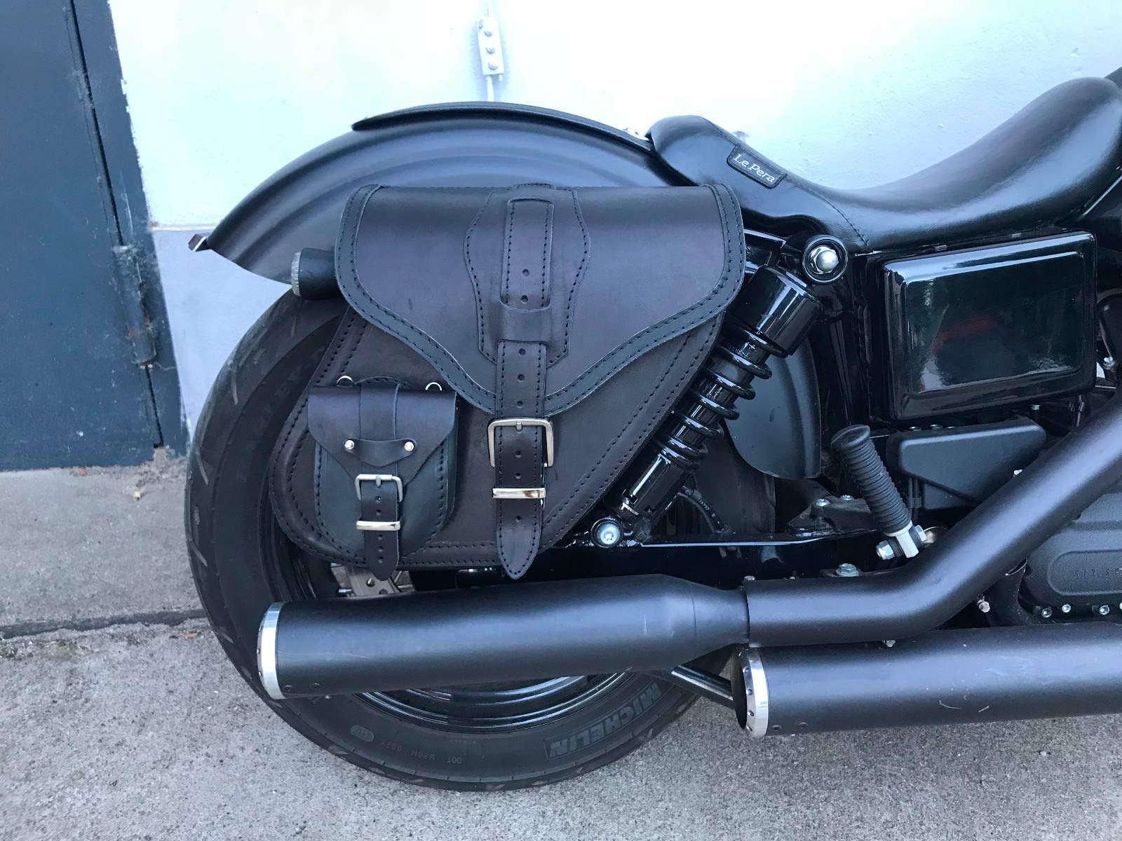 ORLETANOS Dynamite Black Satteltasche kompatibel mit Shovelhead Streetbob Sportster Glide HD Motorrad Dynamite Dyna Custom Umbau Chopper schwarz Tasche 1996-2017 von ORLETANOS