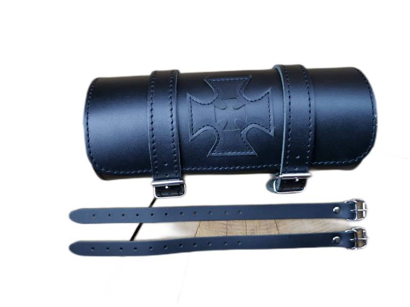 ORLETANOS Heckrolle Tool Malteser Kreuz kompatibel mit Harley Davidson Softail Streetbob Cruiser Dyna Sportster Shovelhead Werkzeugrolle universell von ORLETANOS