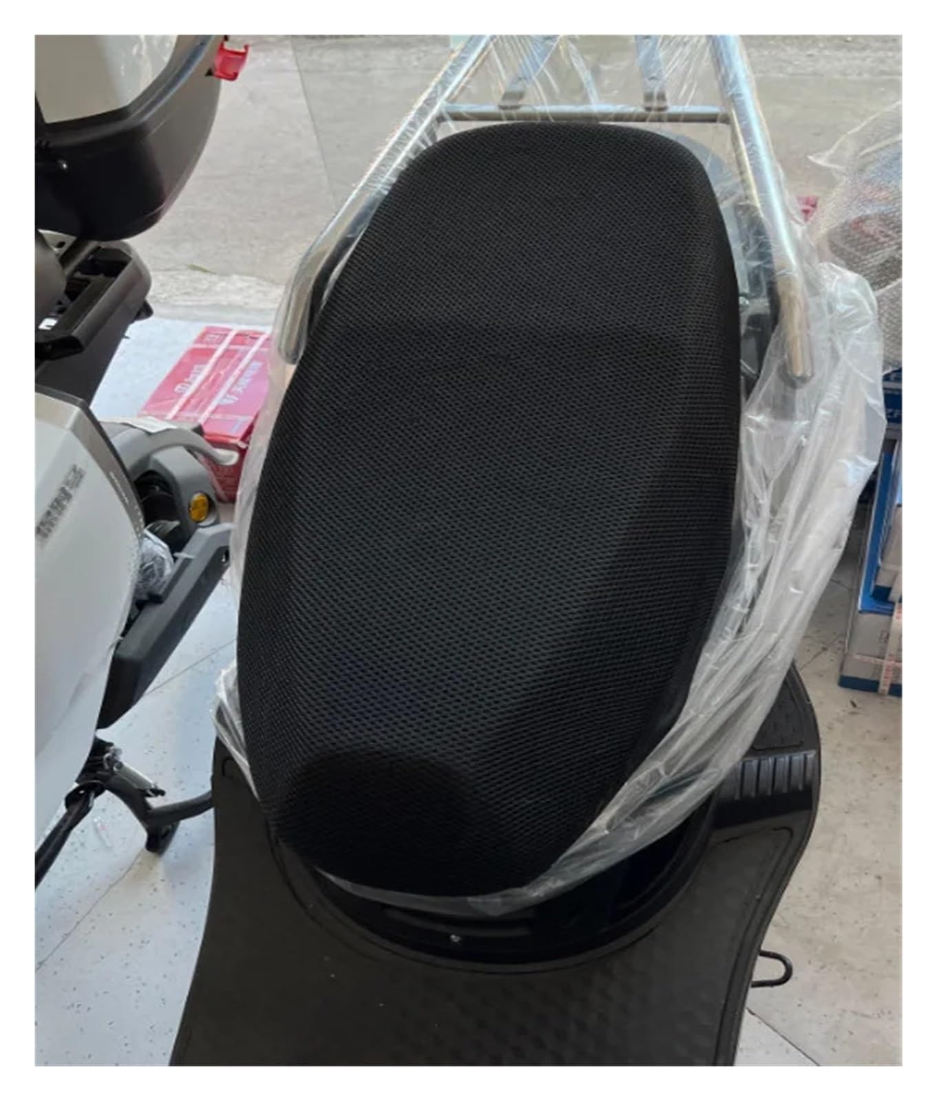 Motorräder Sitzpolster Sommer Motorrad Roller Sitzbezug Atmungsaktiv Sonne 3D Mesh Stoff Anti-Rutsch-Pad Roller Sitzbezüge Kissen Netzbezug Motorräder Sitzpolster Sommer Motorrad Roller Sitzbezug Atmungsaktiv Sonne 3D Mesh Stoff Anti-Rutsch-Pad Roller Sitzbezüge Kissen Netzbezug von OSNFTXPED