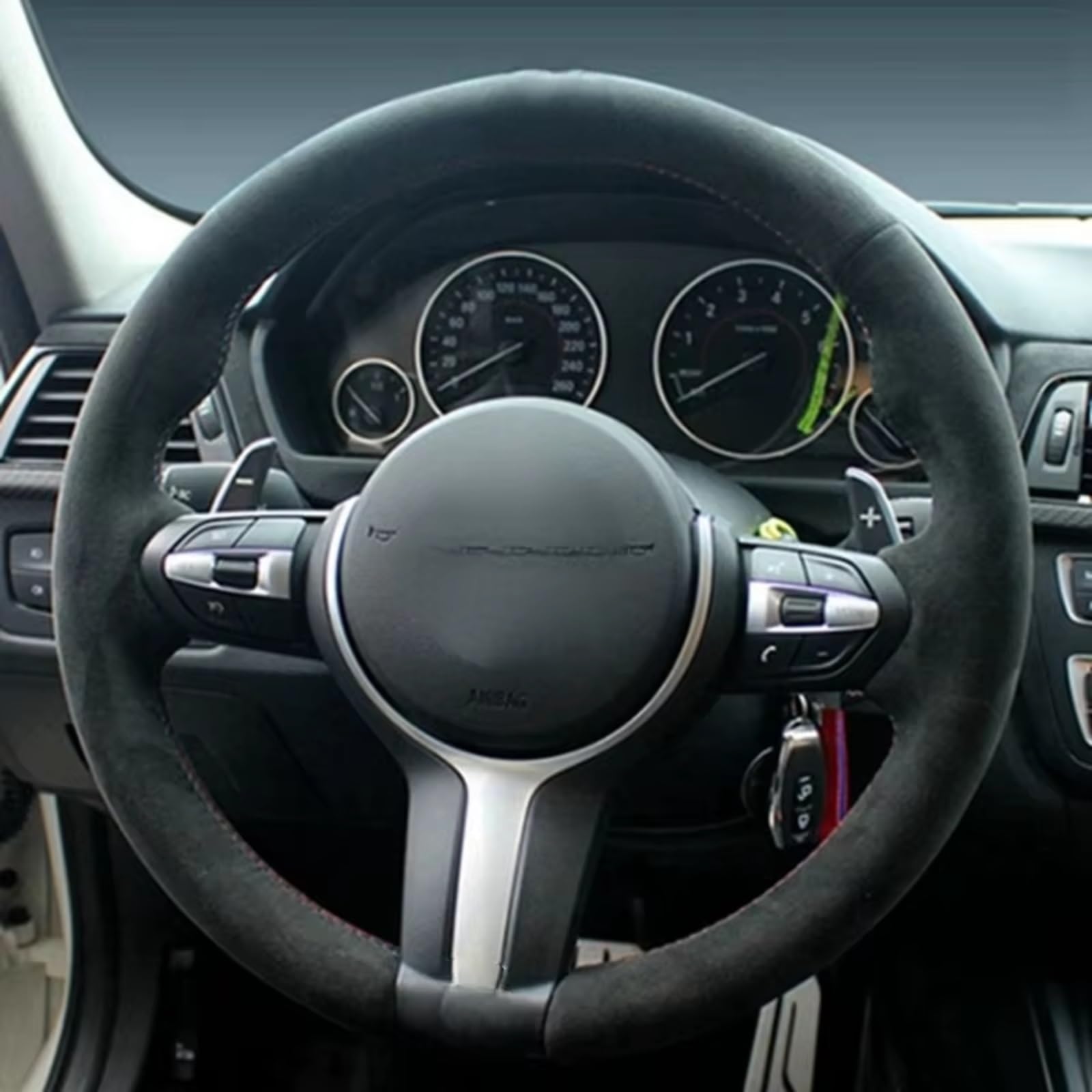 Lenkradschoner Für Sport 1er F20 M135i M140i M235i M240i X1 F21 F48 X2 F39 X3 F25 Autolenkradabdeckung Anti-Rutsch-Wildleder Auto Lenkradbezug(E) von OUVECR