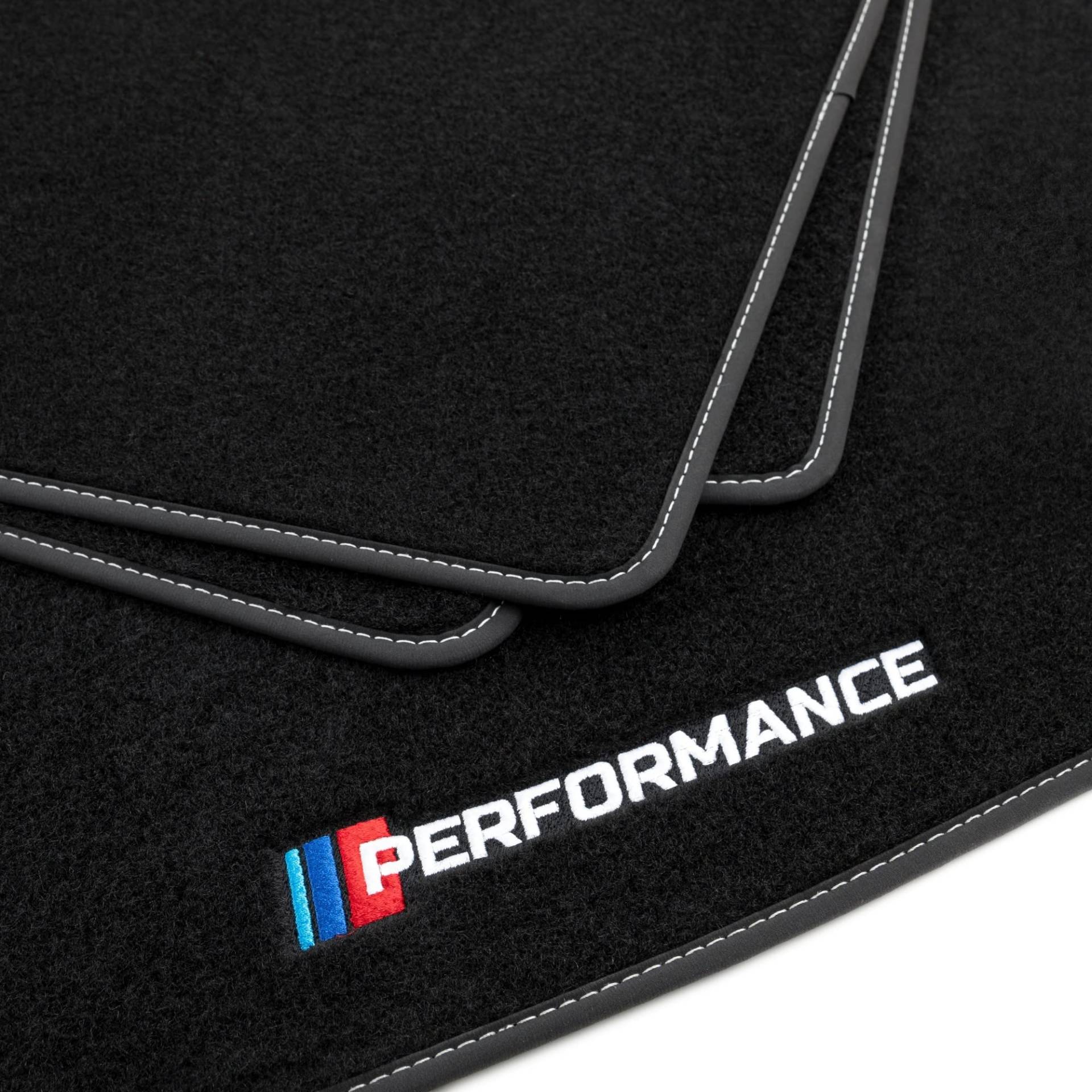 PERFORMANCE Personalisierte Velours-Fußmatten für BMW 2er F45 2014-2021 - Personalisierte, Matt, Weiß - halten Sie Ihr Auto sauber und komfortabel mit unseren Fußmatten von PERFORMANCE