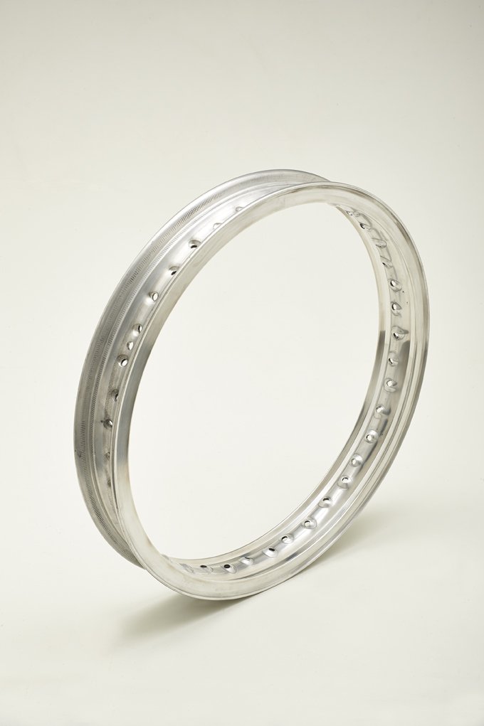 Felge aus Aluminium, Typ Borborani Record Wheel RIM WM2 1,85 x 19 36 Löcher von PIRINI MOTO