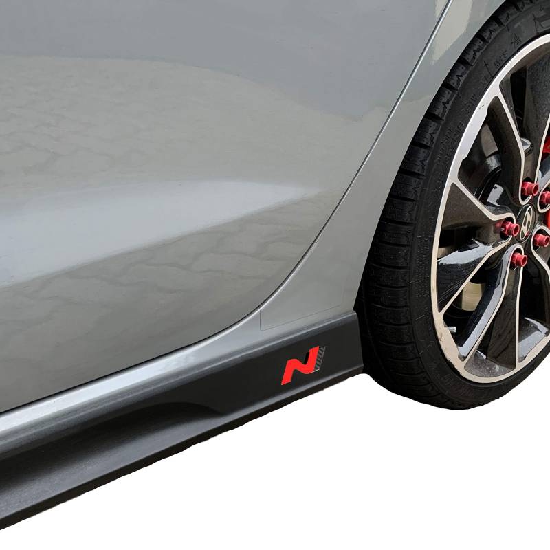 P042 | Emblem N-Performance Seitenschweller 2er-Set Aufkleber Folie | Oracal | Car Styling | Dekorset (V3 Rot/Carbon/Schwarz) von PrintAttack