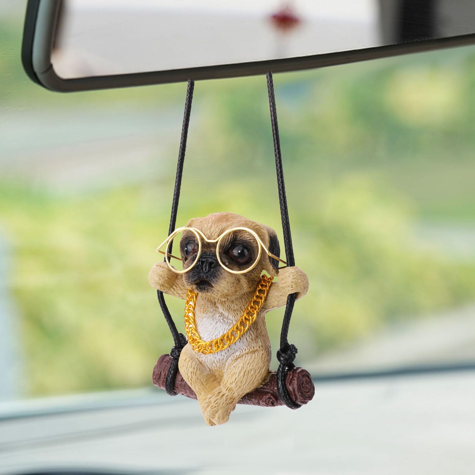 AutoZubehör zum Aufhängen, Auto Anhänger Mops Hund Swinging Auto-Spiegelaufhängung Car Accessories Auto Rückspiegel Nette Innen Dekoration Hänge Ornament Spiegel Charms Zubehör Lustige Geschenke von Pwsap