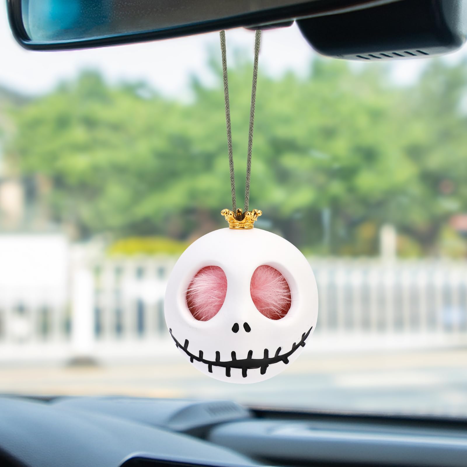 Süße Schwingender Totenkopf Dekor,Auto Anhänger Swinging Skelett,Halloween Fliegende Geist Hänge Ornament,Car Accessories Auto Rückspiegel Innen Dekor Spiegel Charms Zubehör, Lustige Geschenke von Pwsap